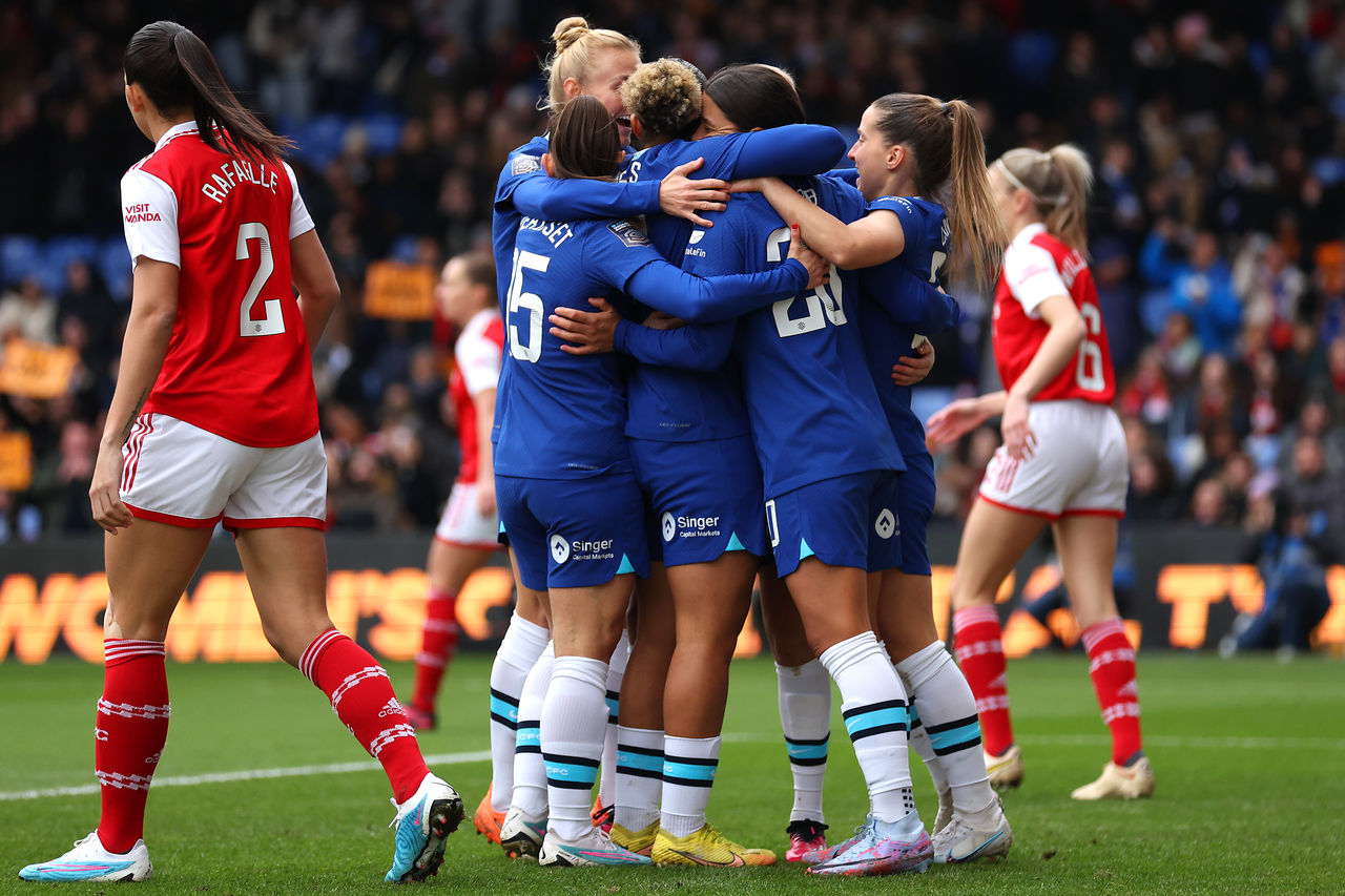 Chelsea Celebrating