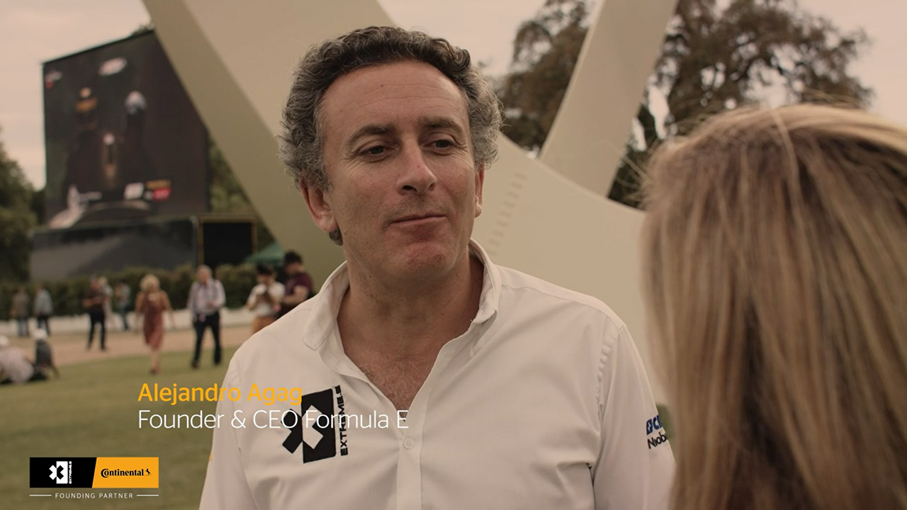 Mikaela meets: Alejandro Agag