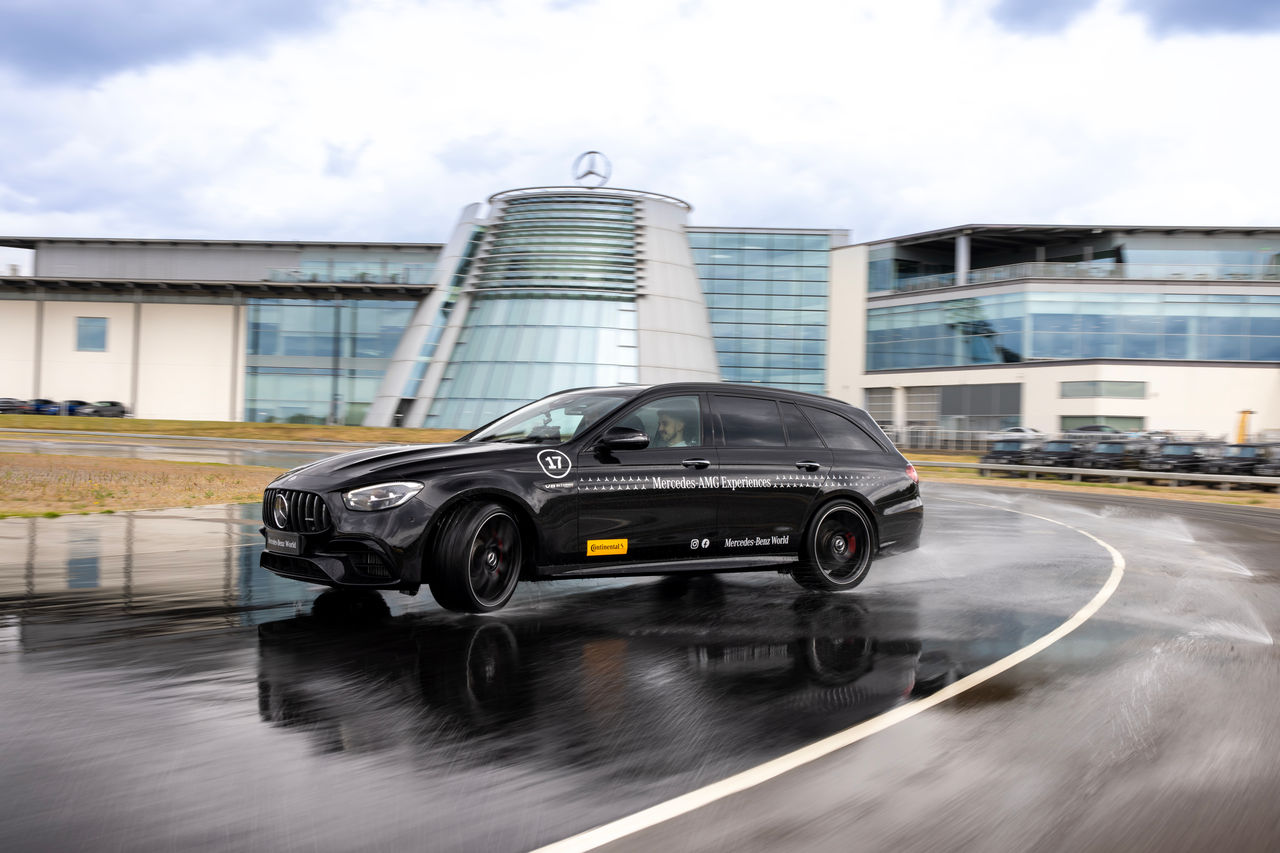 Mercedes-Benz World