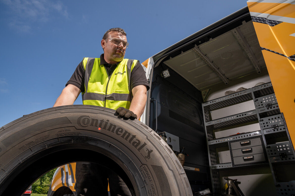 Roadside truck tyre fitting